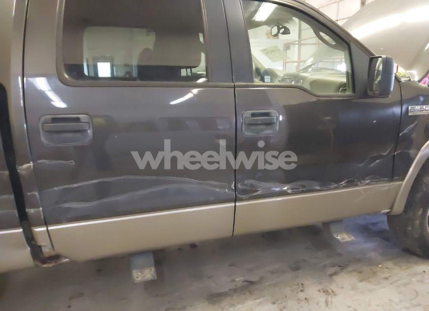 Photo 17 of 2005 Ford F-150 FX4/LARIAT/XLT (VIN 1FTPW14515FA00635)