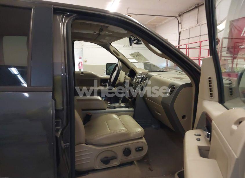 Photo 5 of 2005 Ford F-150 FX4/LARIAT/XLT (VIN 1FTPW14515FA00635)