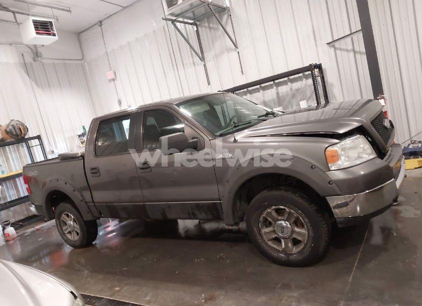 Photo 14 of 2005 Ford F-150 FX4/LARIAT/XLT (VIN 1FTPW14515KD71396)