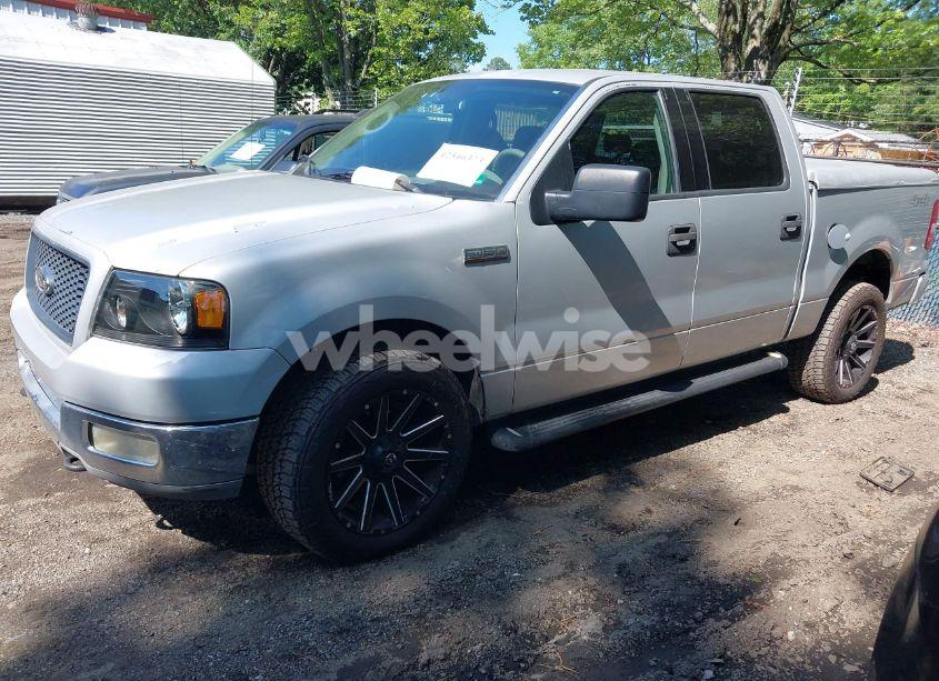 Photo 2 of 2004 Ford F-150 FX4/LARIAT/XLT (VIN 1FTPW14524KA99570)