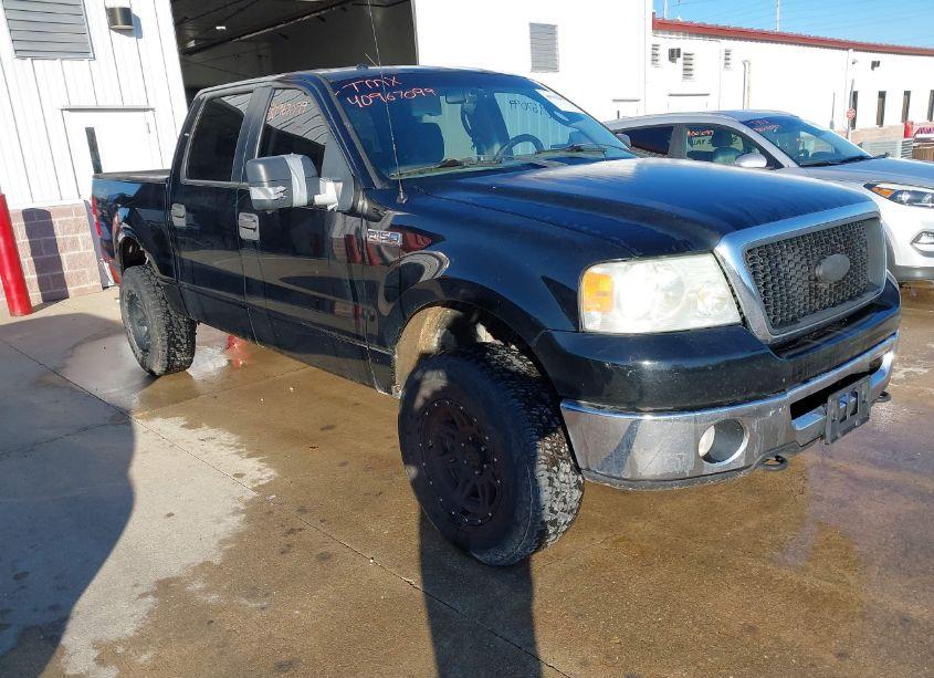 2006 Ford F-150 FX4/LARIAT/XLT (VIN 1FTPW14526FB20316) main photo