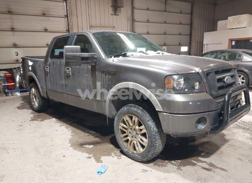 2006 Ford F-150 FX4/LARIAT/XLT (VIN 1FTPW14526KB73119) main photo