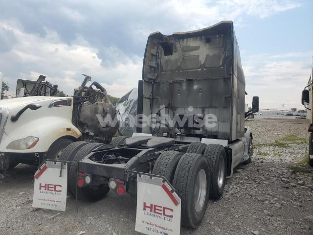 Photo 5 of 2022 PETERBILT 579 SEMI TRUCK N/A (VIN 1FTPW14555FB22768)