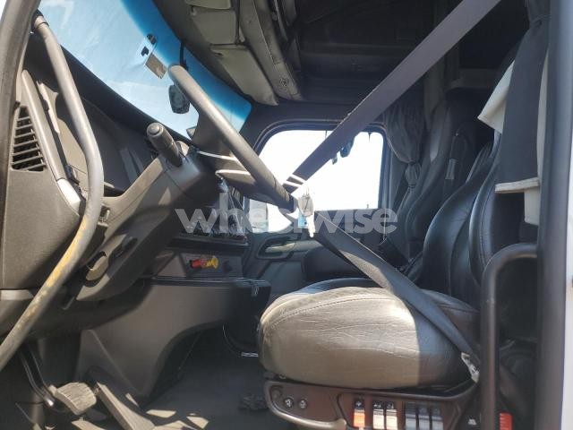 Photo 7 of 2022 PETERBILT 579 SEMI TRUCK N/A (VIN 1FTPW14555FB22768)