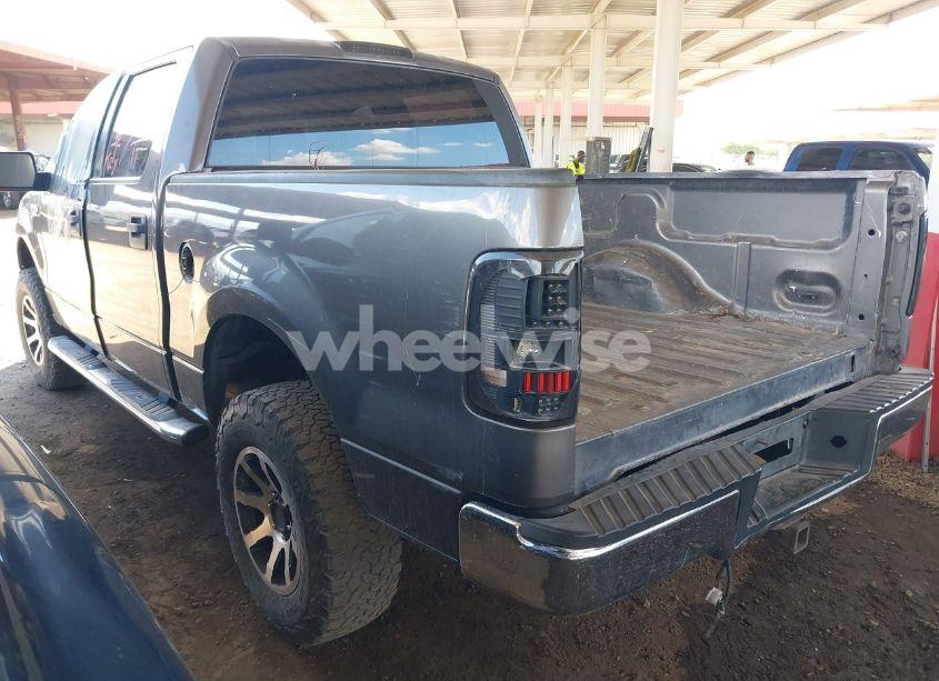 Photo 3 of 2005 Ford F-150 FX4/LARIAT/XLT (VIN 1FTPW14555KD47750)