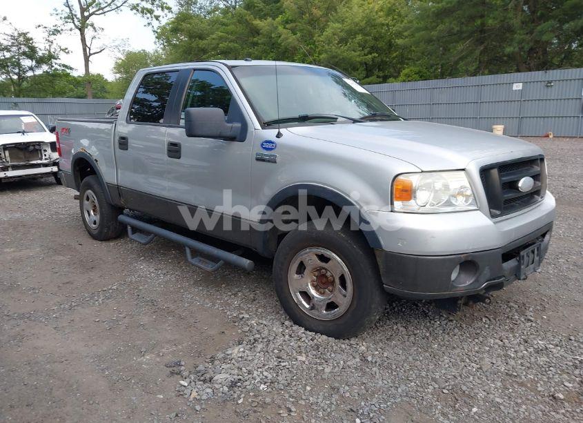 2006 Ford F-150 FX4/LARIAT/XLT (VIN 1FTPW14556FA26172) main photo