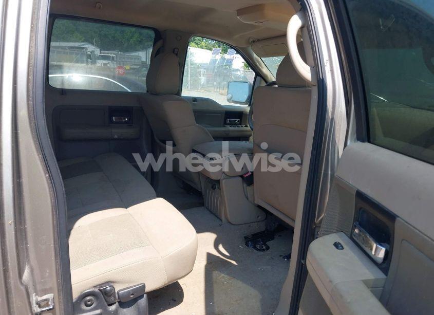 Photo 8 of 2005 Ford F-150 FX4/LARIAT/XLT (VIN 1FTPW14565FA73628)