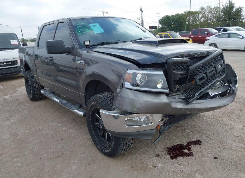2004 Ford F-150 FX4/LARIAT/XLT (VIN 1FTPW14574KC68997) main photo