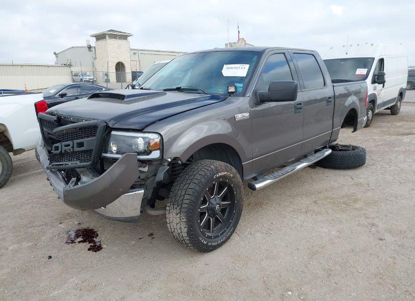 Photo 2 of 2004 Ford F-150 FX4/LARIAT/XLT (VIN 1FTPW14574KC68997)