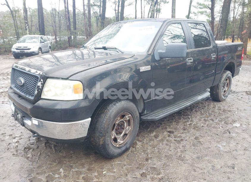 Photo 2 of 2005 Ford F-150 FX4/LARIAT/XLT (VIN 1FTPW14575FA90549)