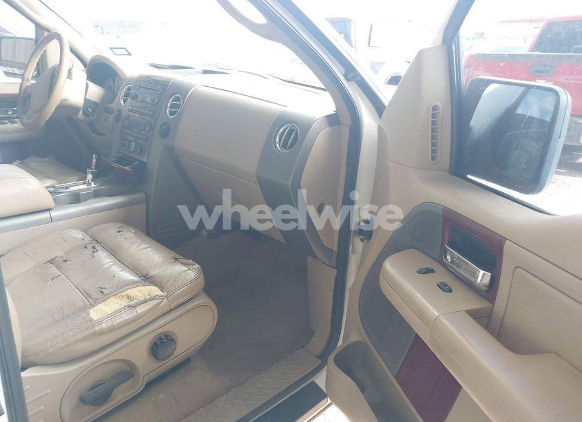 Photo 5 of 2005 Ford F-150 FX4/LARIAT/XLT (VIN 1FTPW14575KC60898)