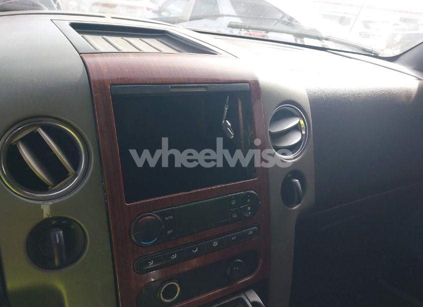 Photo 12 of 2005 Ford F-150 FX4/LARIAT/XLT (VIN 1FTPW14585FA19408)