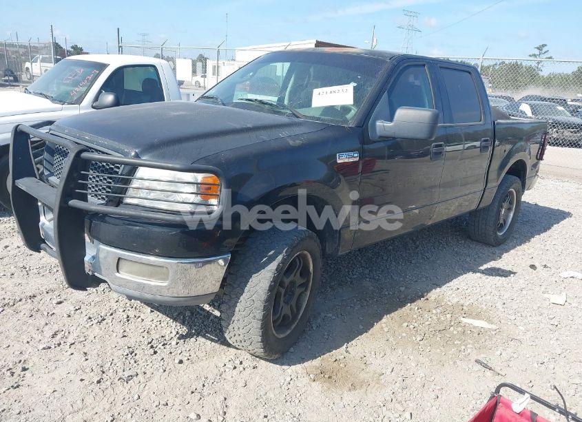 Photo 2 of 2004 Ford F-150 FX4/LARIAT/XLT (VIN 1FTPW145X4KD17268)
