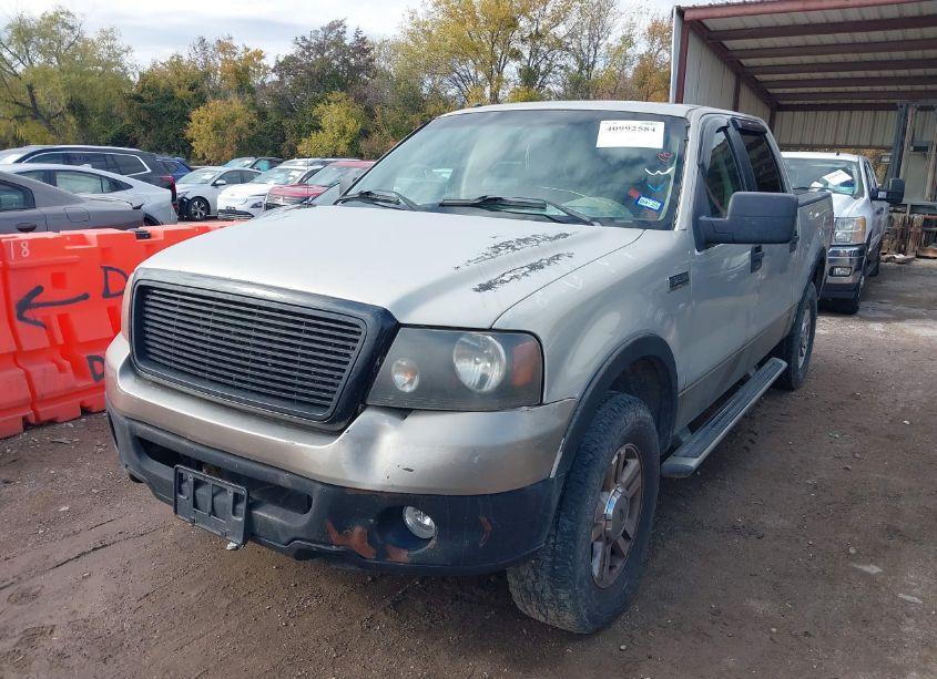Photo 2 of 2006 Ford F-150 FX4/LARIAT/XLT (VIN 1FTPW145X6FA42870)