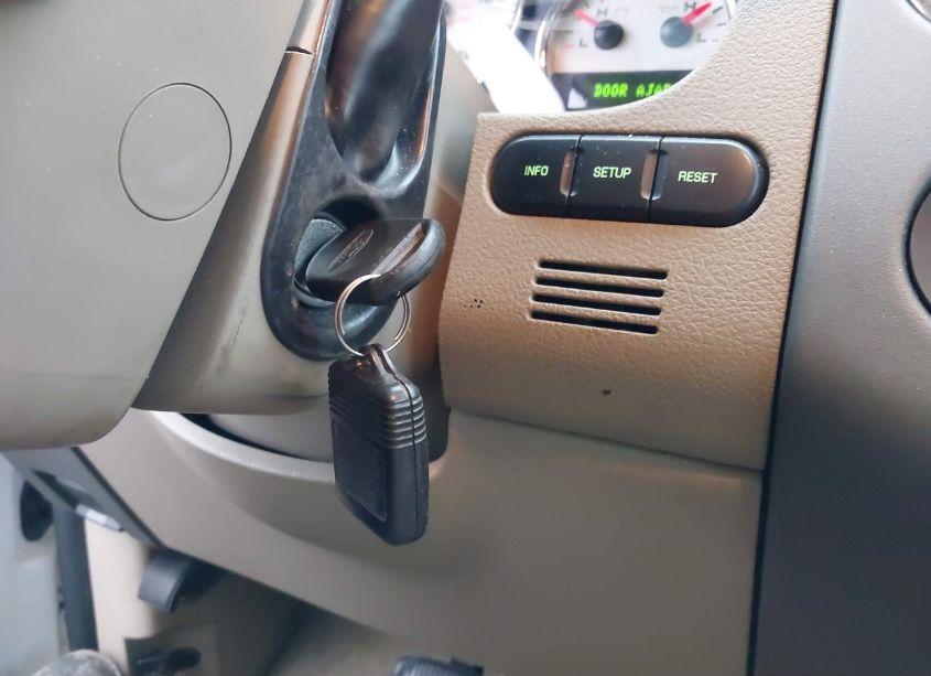 Photo 11 of 2008 Ford F-150 60TH ANNIVERSARY/FX4/KING RANCH/LARIAT/XLT (VIN 1FTPW14V08KC73190)