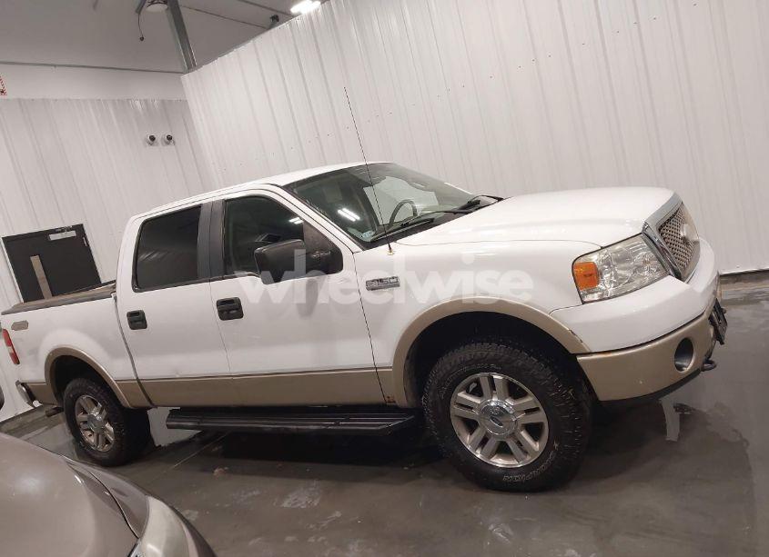 Photo 13 of 2007 Ford F-150 FX4/LARIAT/XLT (VIN 1FTPW14V37KC67916)