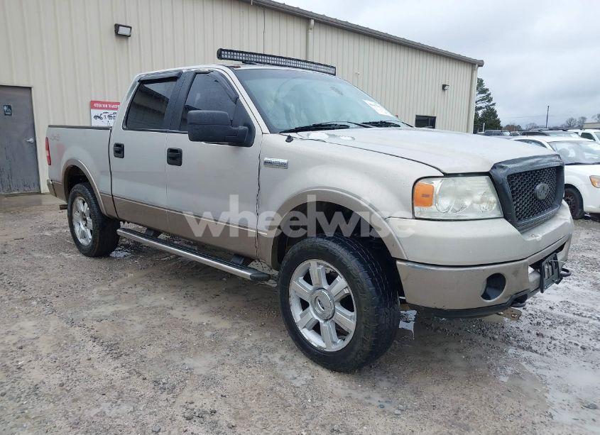 2006 Ford F-150 FX4/LARIAT/XLT (VIN 1FTPW14V56KE04949) main photo
