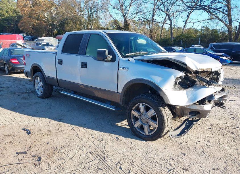 2006 Ford F-150 FX4/LARIAT/XLT (VIN 1FTPW14V66KC68556) main photo
