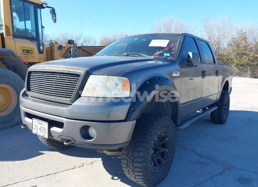 Photo 2 of 2007 Ford F-150 FX4/LARIAT/XLT (VIN 1FTPW14V77KC66137)