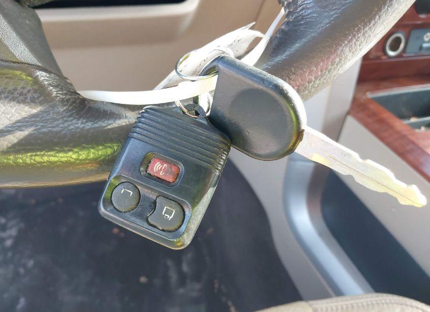 Photo 11 of 2009 Ford F-150 FX4/KING RANCH/LARIAT/PLATINUM/XL/XLT (VIN 1FTPW14V79FB45992)