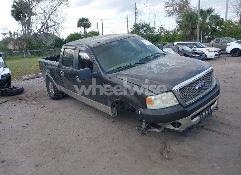 2007 Ford F-150 FX4/LARIAT/XLT (VIN 1FTPW14V97FA99692) main photo