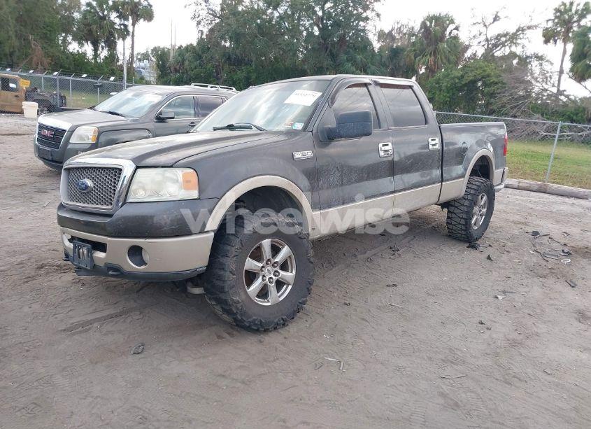 Photo 2 of 2007 Ford F-150 FX4/LARIAT/XLT (VIN 1FTPW14V97FA99692)