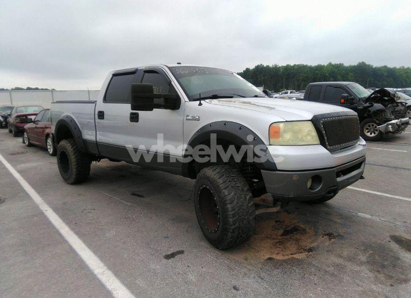 2006 Ford F-150 XLT/LARIAT/FX4 (VIN 1FTPW14VX6FB64354) main photo