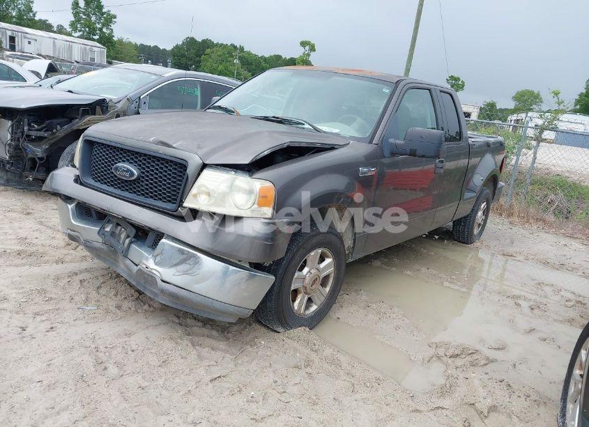 Photo 2 of 2004 Ford F-150 XLT (VIN 1FTPX02534KD81954)