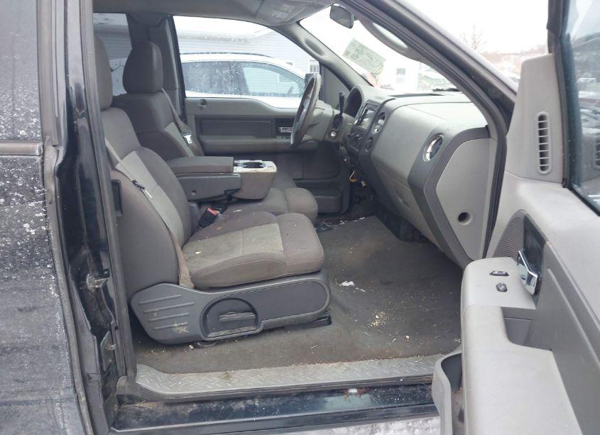 Photo 5 of 2006 Ford F-150 LARIAT/XL/XLT (VIN 1FTPX12516FA96140)