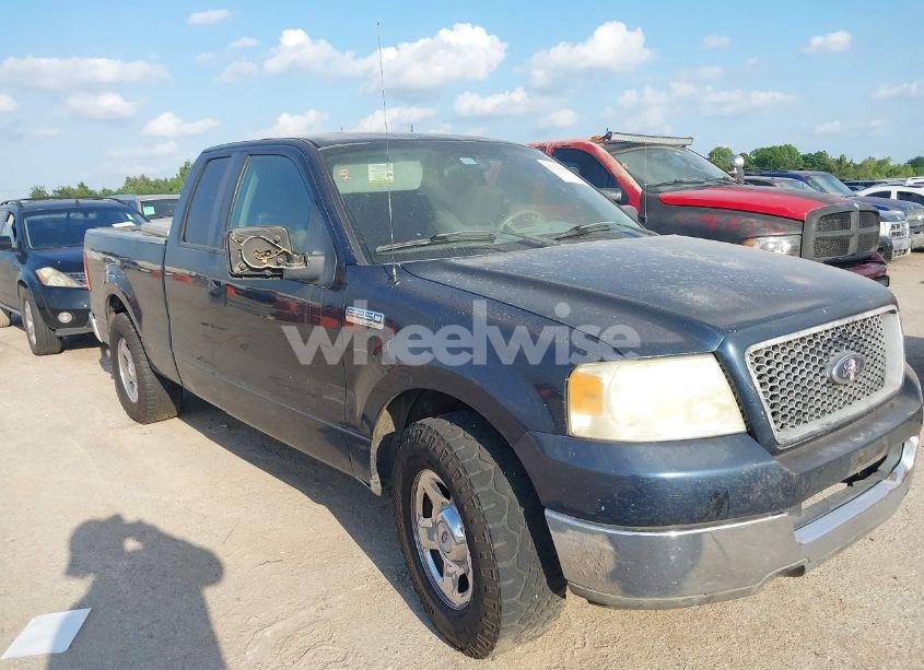 2005 Ford F-150 LARIAT/XL/XLT (VIN 1FTPX12535FA27237) main photo