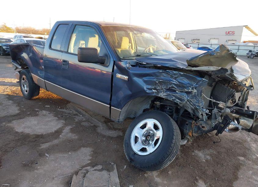 2004 Ford F-150 LARIAT/XL/XLT (VIN 1FTPX12544NB11569) main photo