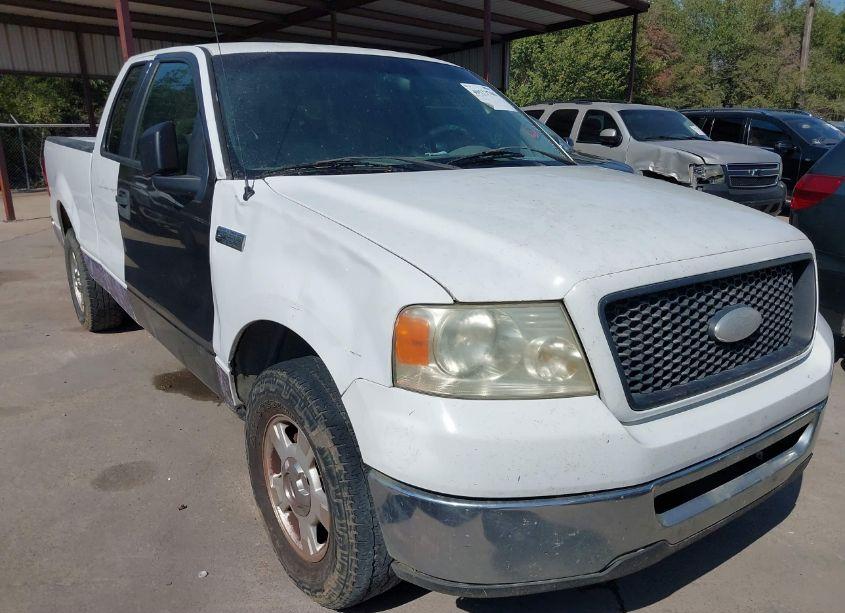 2006 Ford F-150 LARIAT/XL/XLT (VIN 1FTPX12546NA13547) main photo