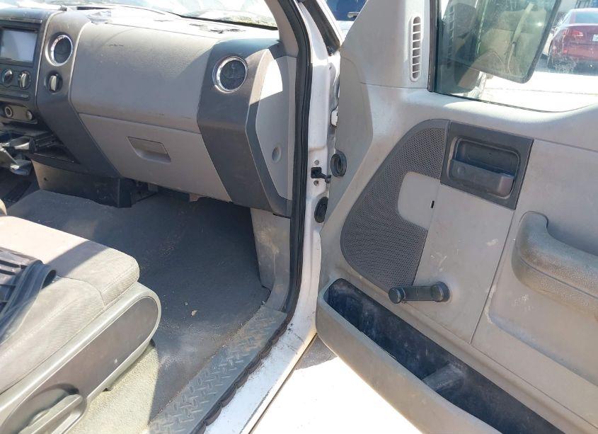 Photo 5 of 2006 Ford F-150 LARIAT/XL/XLT (VIN 1FTPX12546NA13547)