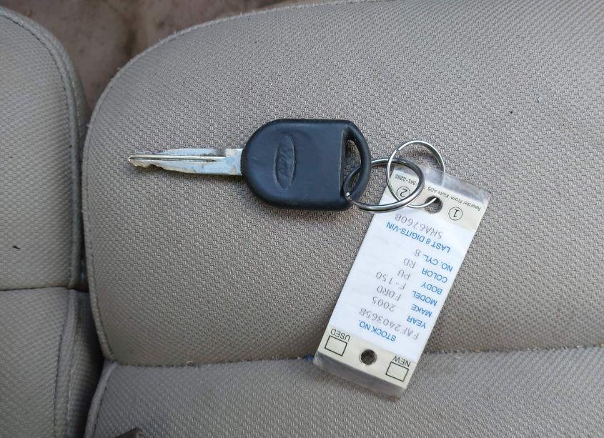 Photo 11 of 2005 Ford F-150 LARIAT/XL/XLT (VIN 1FTPX12565NA67608)