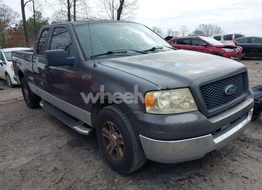 2005 Ford F-150 LARIAT/XL/XLT (VIN 1FTPX12575NA22872) main photo
