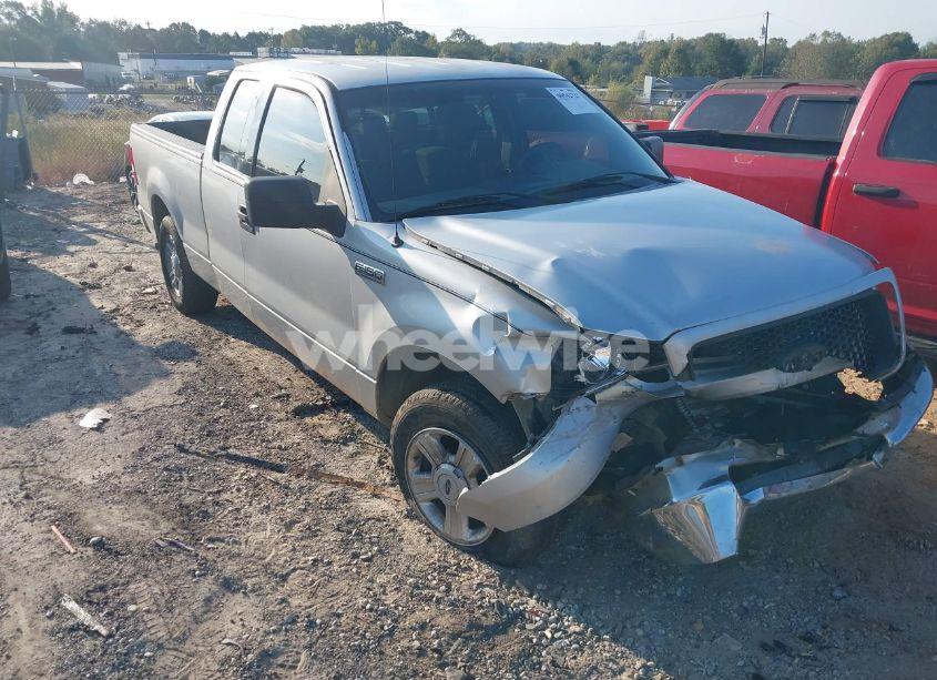 2004 Ford F-150 LARIAT/XL/XLT (VIN 1FTPX12594NA15422) main photo