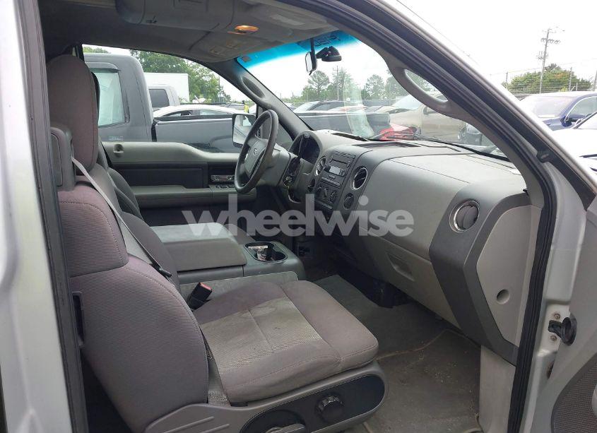 Photo 5 of 2004 Ford F-150 LARIAT/XL/XLT (VIN 1FTPX125X4NA15610)