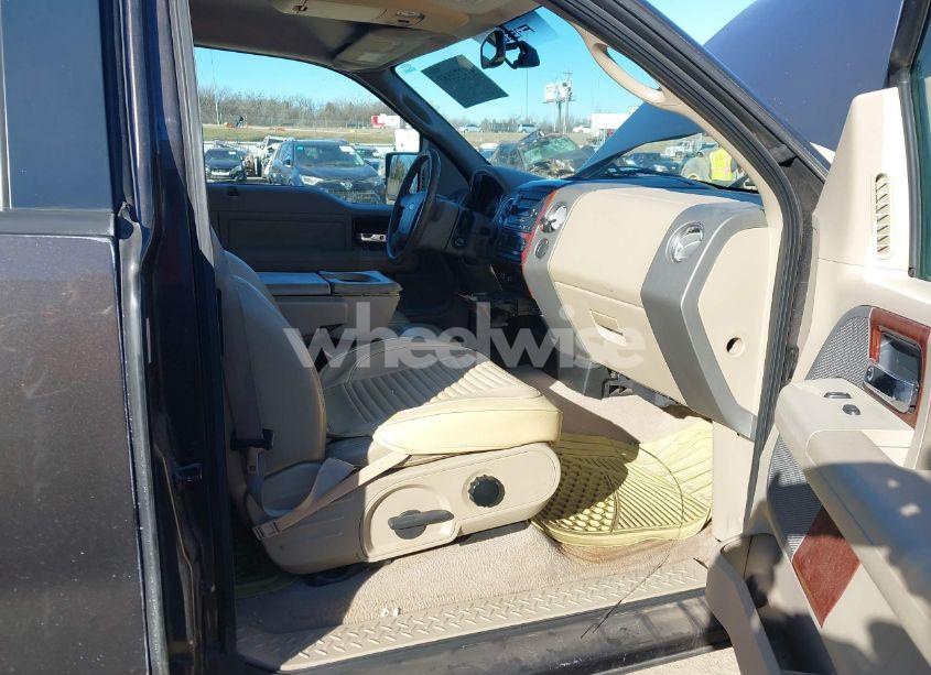 Photo 5 of 2006 Ford F-150 LARIAT/XL/XLT (VIN 1FTPX125X6NA42843)