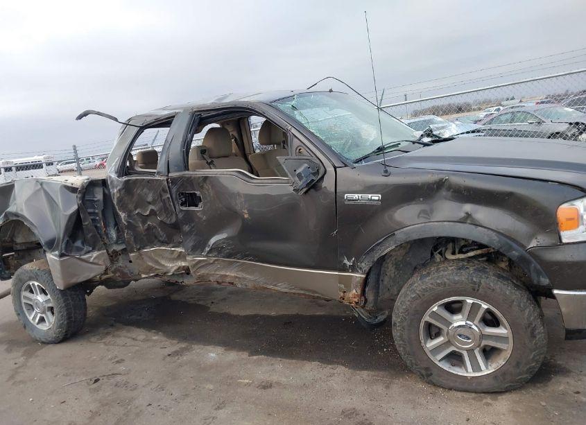 Photo 13 of 2005 Ford F-150 FX4/LARIAT/XL/XLT (VIN 1FTPX14505NB56071)