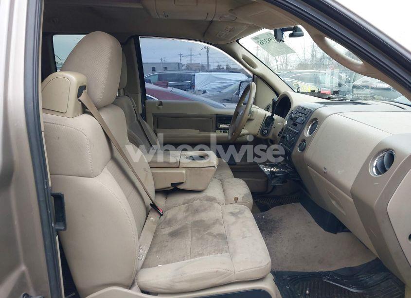 Photo 5 of 2004 Ford F-150 FX4/LARIAT/XL/XLT (VIN 1FTPX14524NA34164)