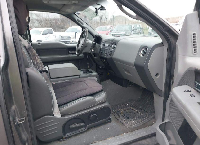 Photo 5 of 2005 Ford F-150 FX4/LARIAT/XL/XLT (VIN 1FTPX14525FB43235)