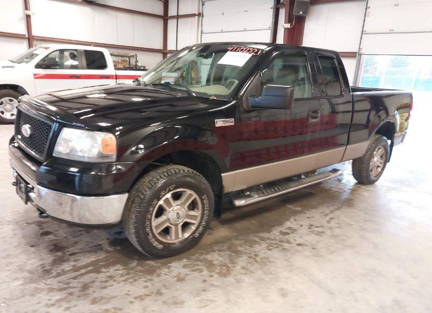 Photo 2 of 2006 Ford F-150 FX4/LARIAT/XL/XLT (VIN 1FTPX14526FA58705)