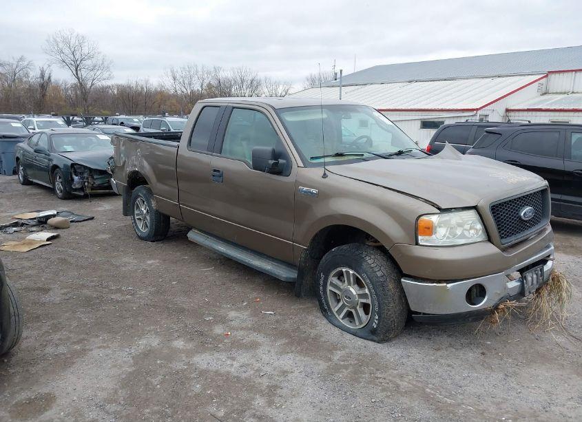 2006 Ford F-150 FX4/LARIAT/XL/XLT (VIN 1FTPX14526FB16196) main photo
