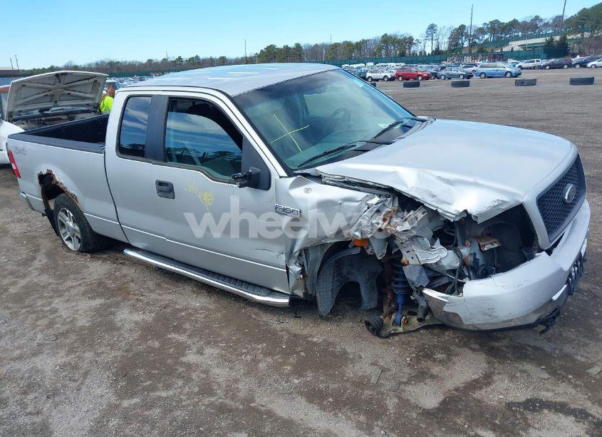 2005 Ford F-150 FX4/LARIAT/XL/XLT (VIN 1FTPX14535FA71896) main photo