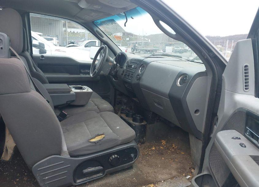 Photo 5 of 2004 Ford F-150 FX4/LARIAT/XL/XLT (VIN 1FTPX14554KD89587)