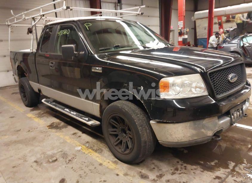 2005 Ford F-150 FX4/LARIAT/XL/XLT (VIN 1FTPX14555FA10372) main photo