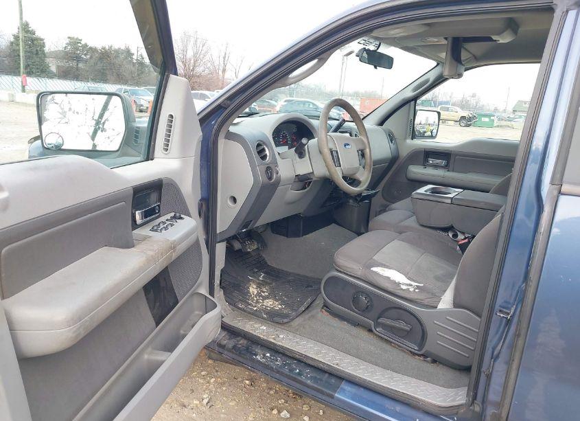 Photo 5 of 2005 Ford F-150 FX4/LARIAT/XL/XLT (VIN 1FTPX14565NB55135)