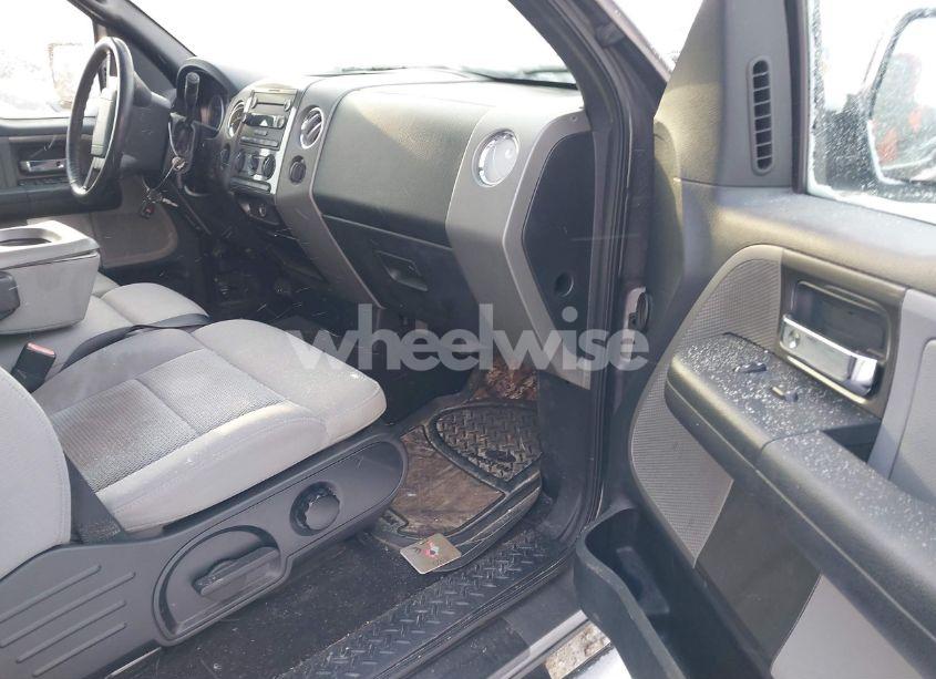 Photo 5 of 2004 Ford F-150 FX4/LARIAT/XL/XLT (VIN 1FTPX14574KD89736)