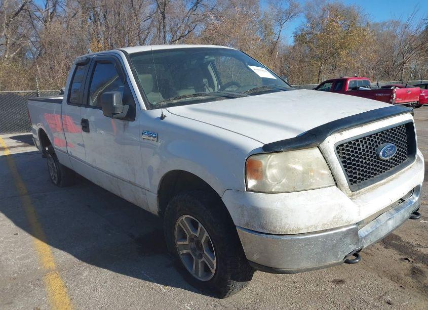 2005 Ford F-150 FX4/LARIAT/XL/XLT (VIN 1FTPX14575KD56379) main photo