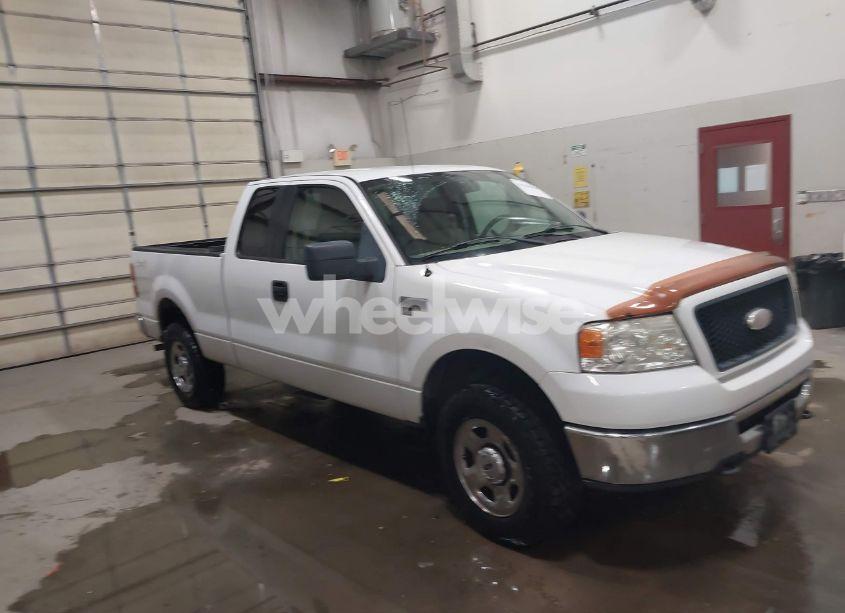 2006 Ford F-150 FX4/LARIAT/XL/XLT (VIN 1FTPX14576FA61616) main photo